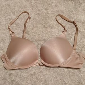 Victoria's Secret Bombshell Bra 34A